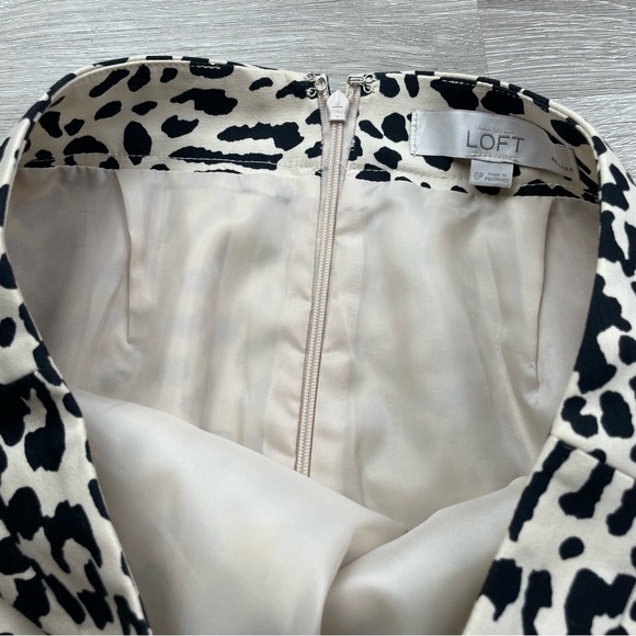 LOFT Petite Leopard Print Pencil Skirt - Picture 4 of 6